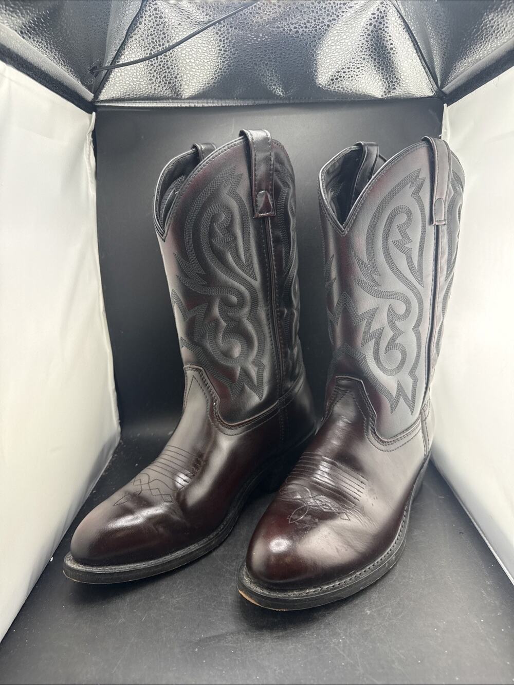 Cody James Black Cherry Western Cowboy Boots Men’s 9D Round Toe Leather USA